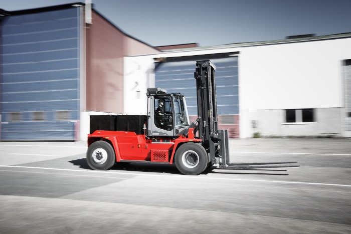 Kalmar Unveils Again An Industry First Fully Electric Medium Range Forklift Hellenic Shipping News Worldwide